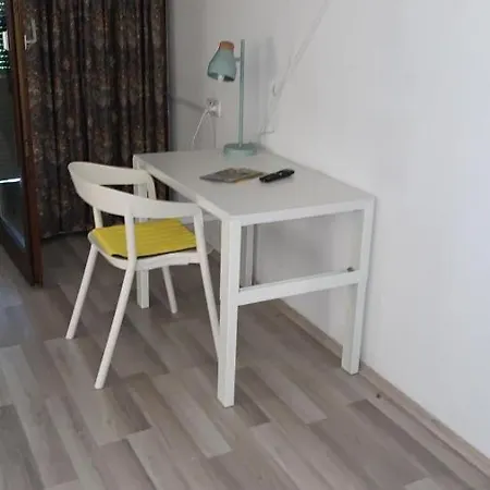شقة Grubhof Castle Flat For Families *
