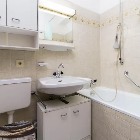 Grubhof Castle Flat For Families سانكت مارتن باي لوفر