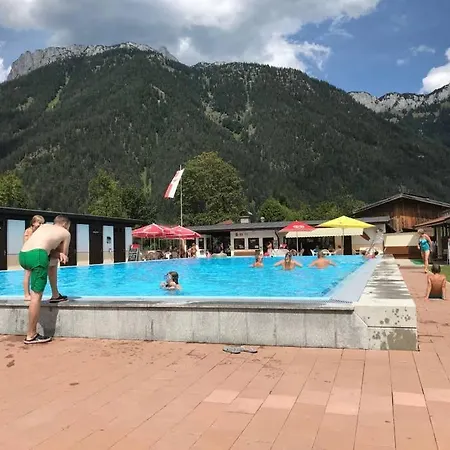 شقة Grubhof Castle Flat For Families *